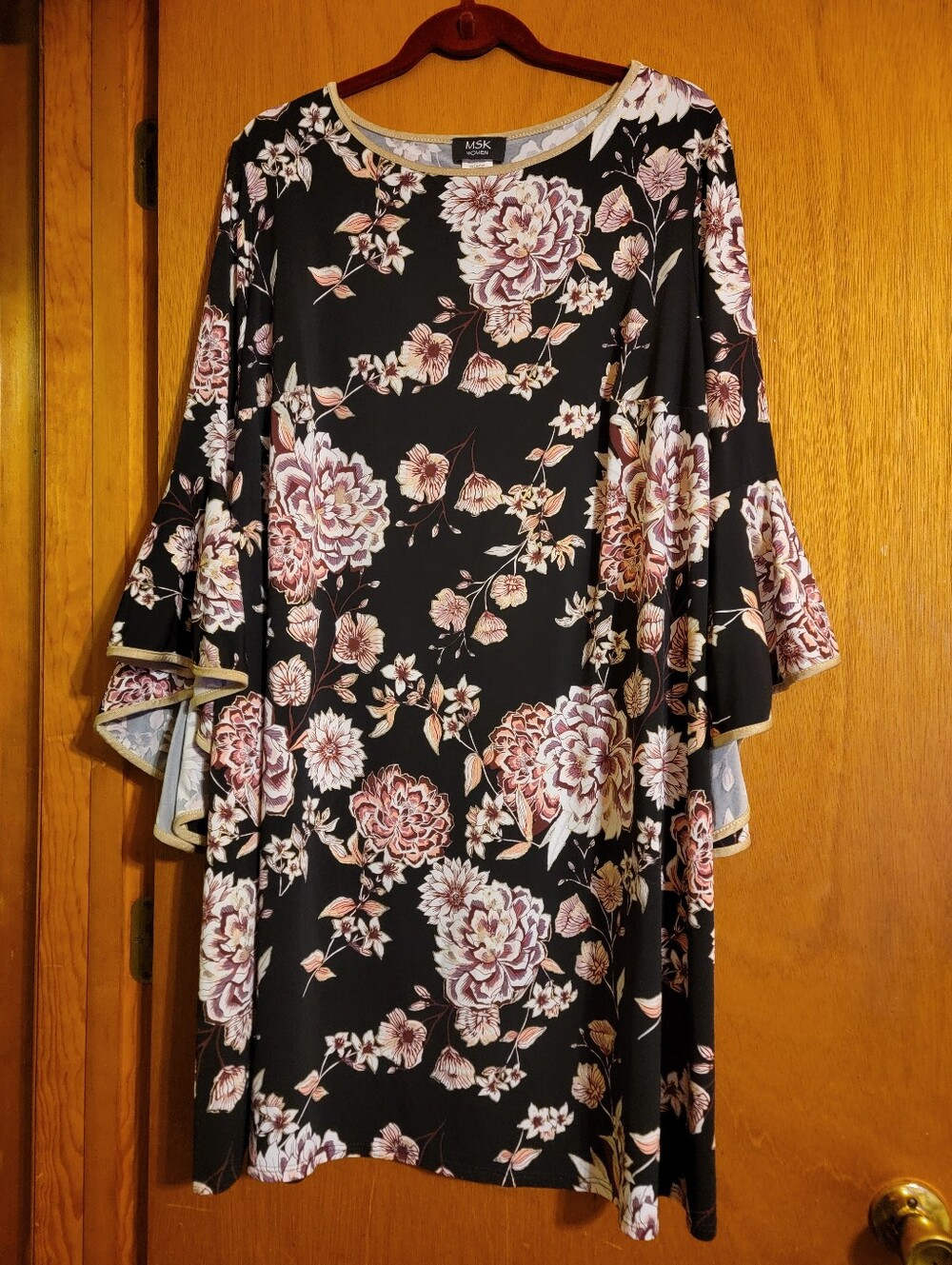 MSK WOMEN Black Floral Dress